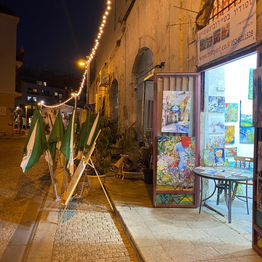 דירת סטודיו באווירת צימר במתחם נגה,דקה הליכה מהים. 텔아비브 외부 사진